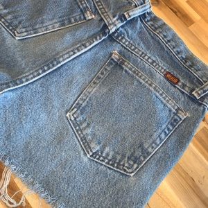 medium wash, rustler shorts